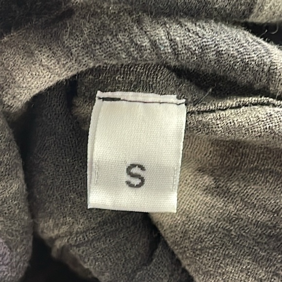 Electric Feathers Sleeveless Black Raw Tie Dye Tunic Size Small - Picture 14 of 14